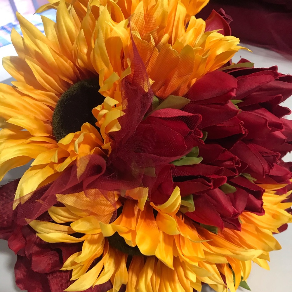 Brides Bouquet and Boutenniere